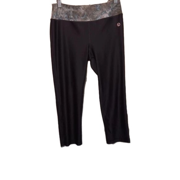 Vogo Athletica Black With Multi Color Waist Band SZ S Capri  Moisture Wicking - Picture 1 of 8